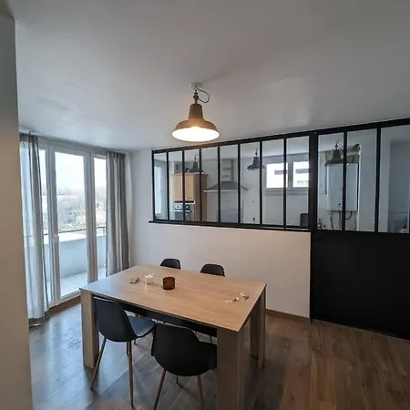 Cozy Apartment, 8 Guests Apartment Grenoble